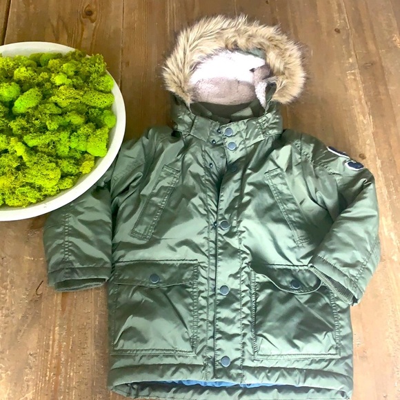 💚H&M Toddlers Khaki Green Puffer Jacket 4-5T Like New - Picture 2 of 15
